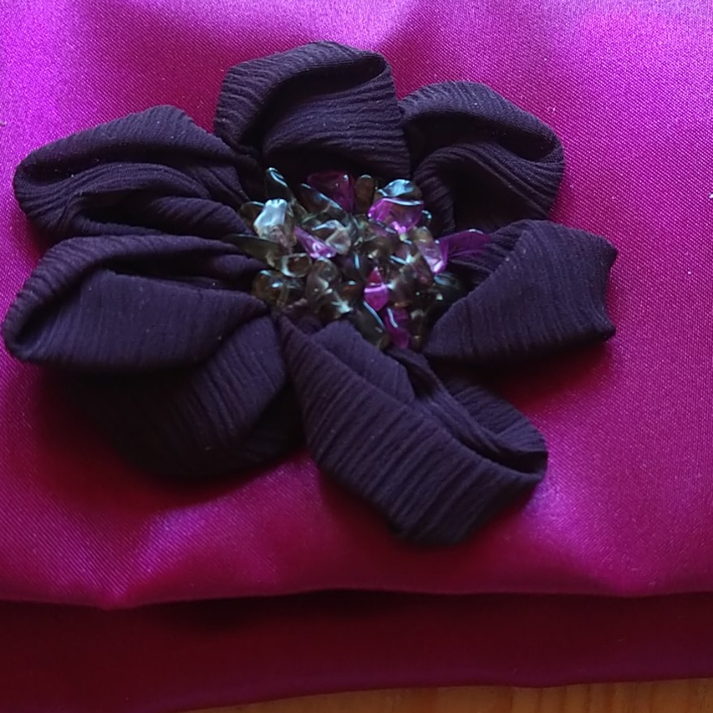 Clutch Cosmetics or Assesory - Picture 5 of 6
